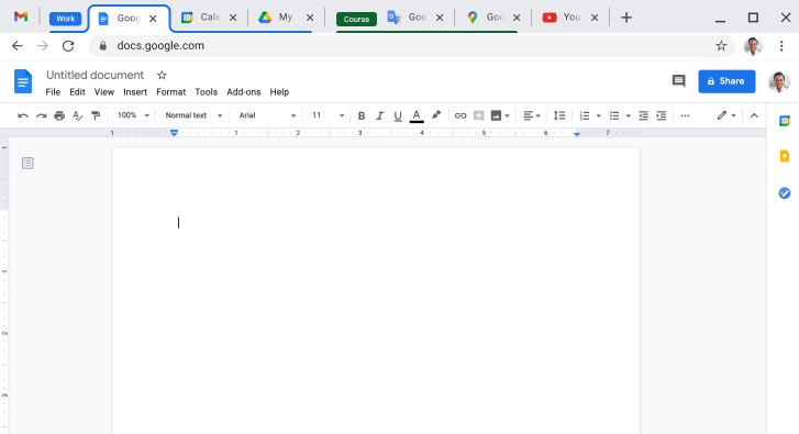 Finestra del browser Chrome che mostra una combinazione di più schede in un gruppo.